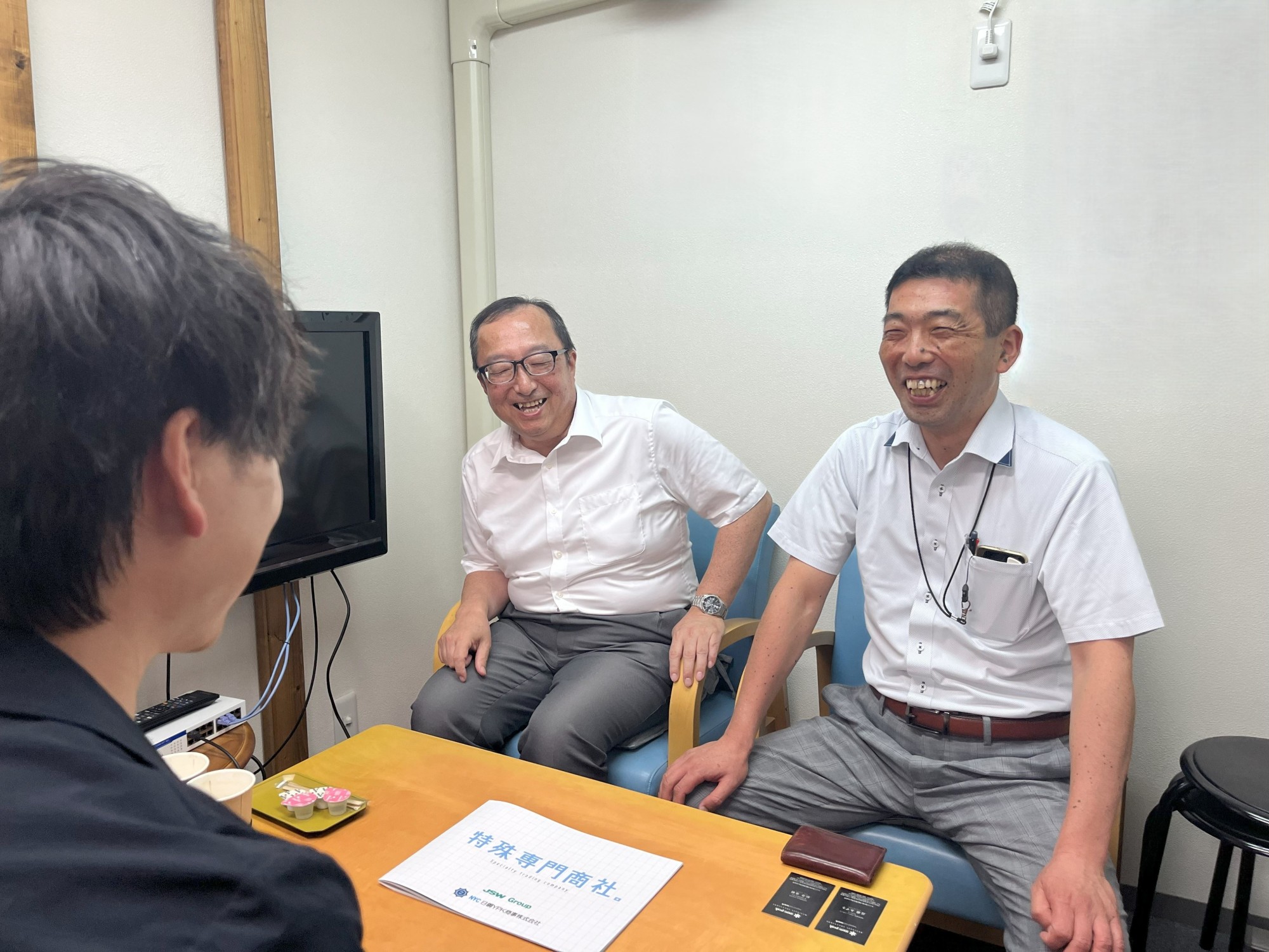 属人化により、非効率な作業やミスが発生