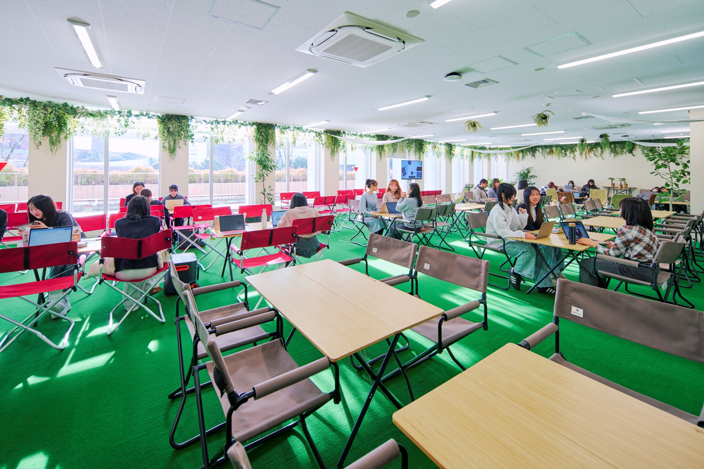 主体性が芽生える“学びの場”
多様な人が交わる創造拠点が生み出す、新しい学びのカタチ