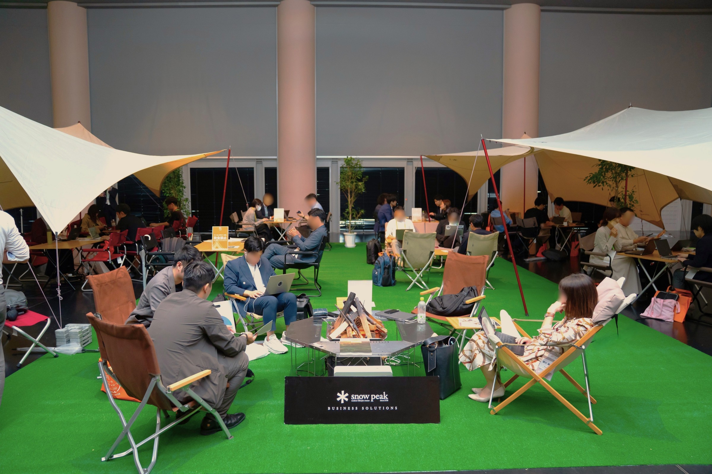 新しい時代の採用カンファレンス
キャンプ空間が生み出す発想と交流