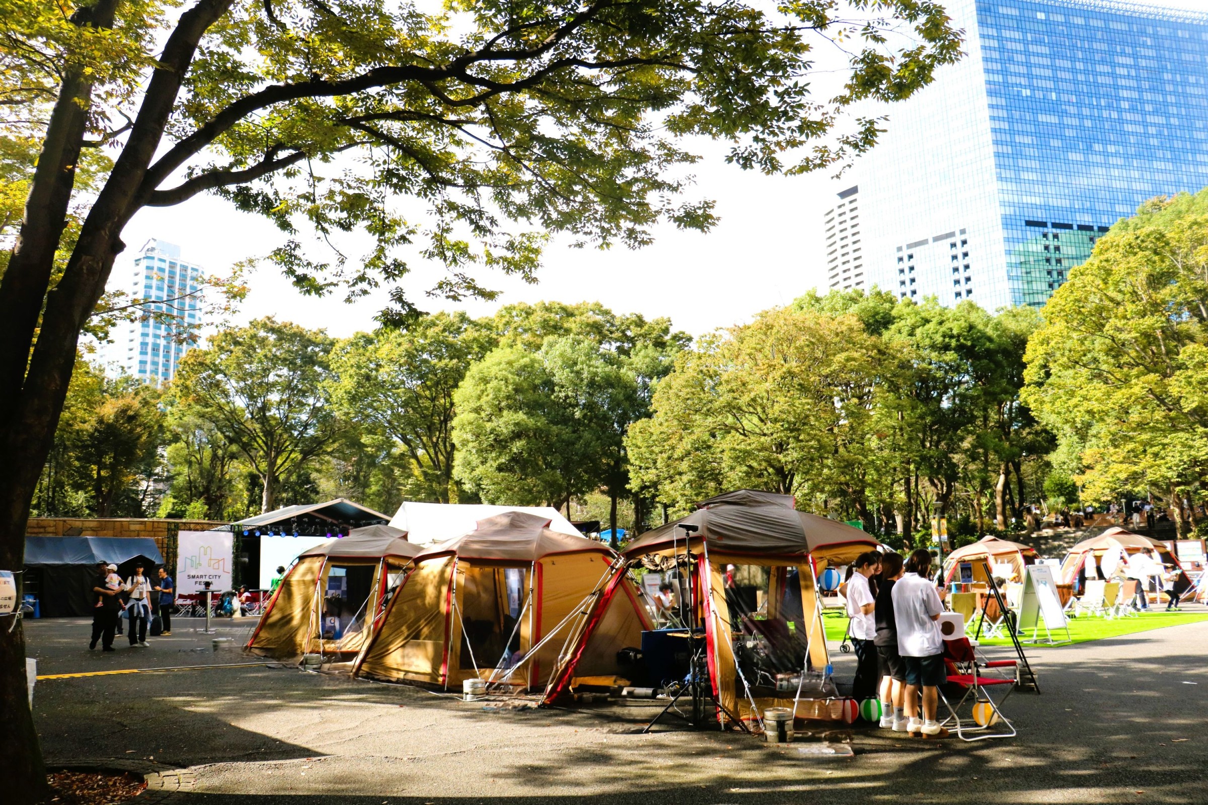 キャンプで彩る西新宿のスマートサービス体験イベント
「スマートシティフェスタ」